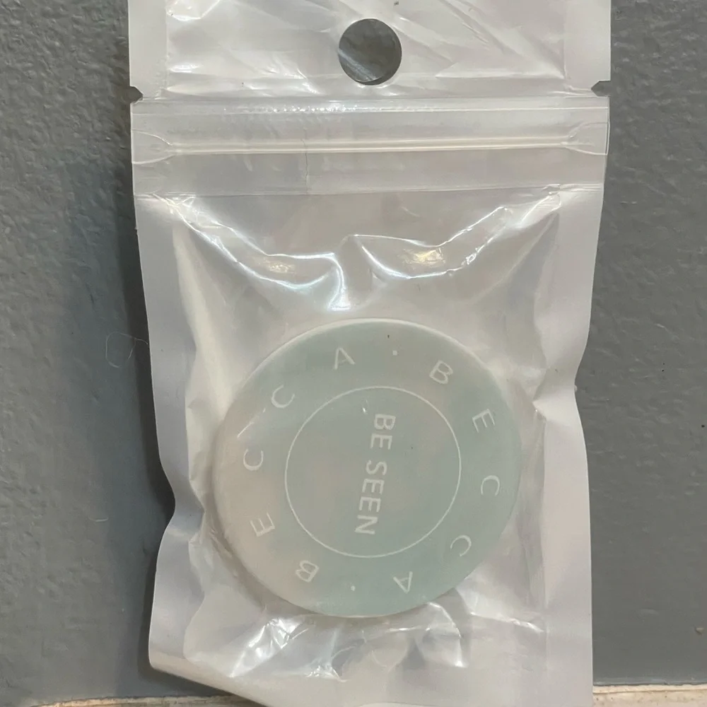 Becca Cosmetics ‘Be Seen’ Iridescent Phone Popsocket NWT